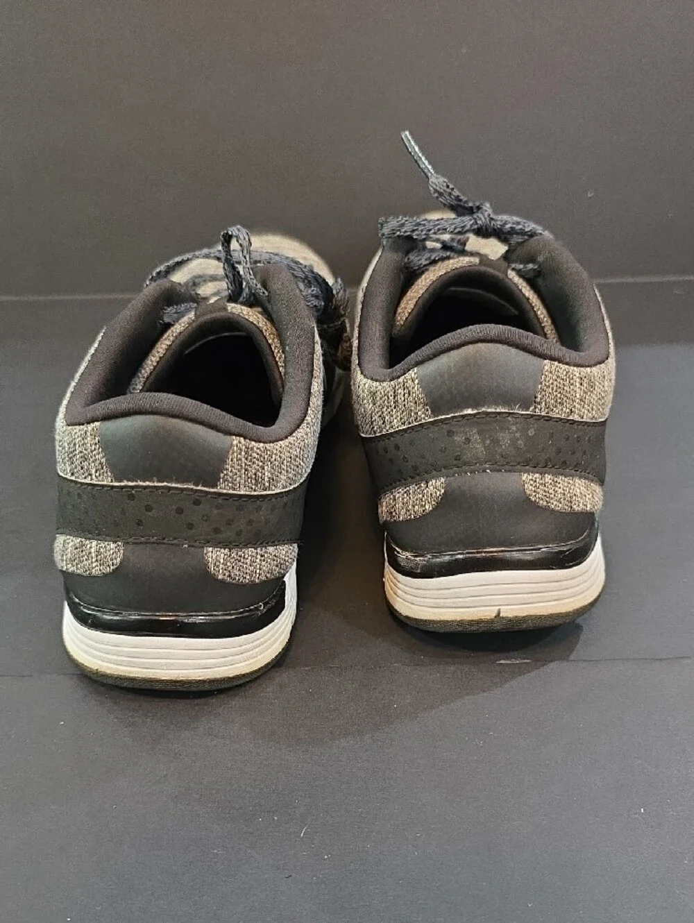 New Balance 577 V4 Grey and Black Women's Running Sneakers Size 9.5 D Wide